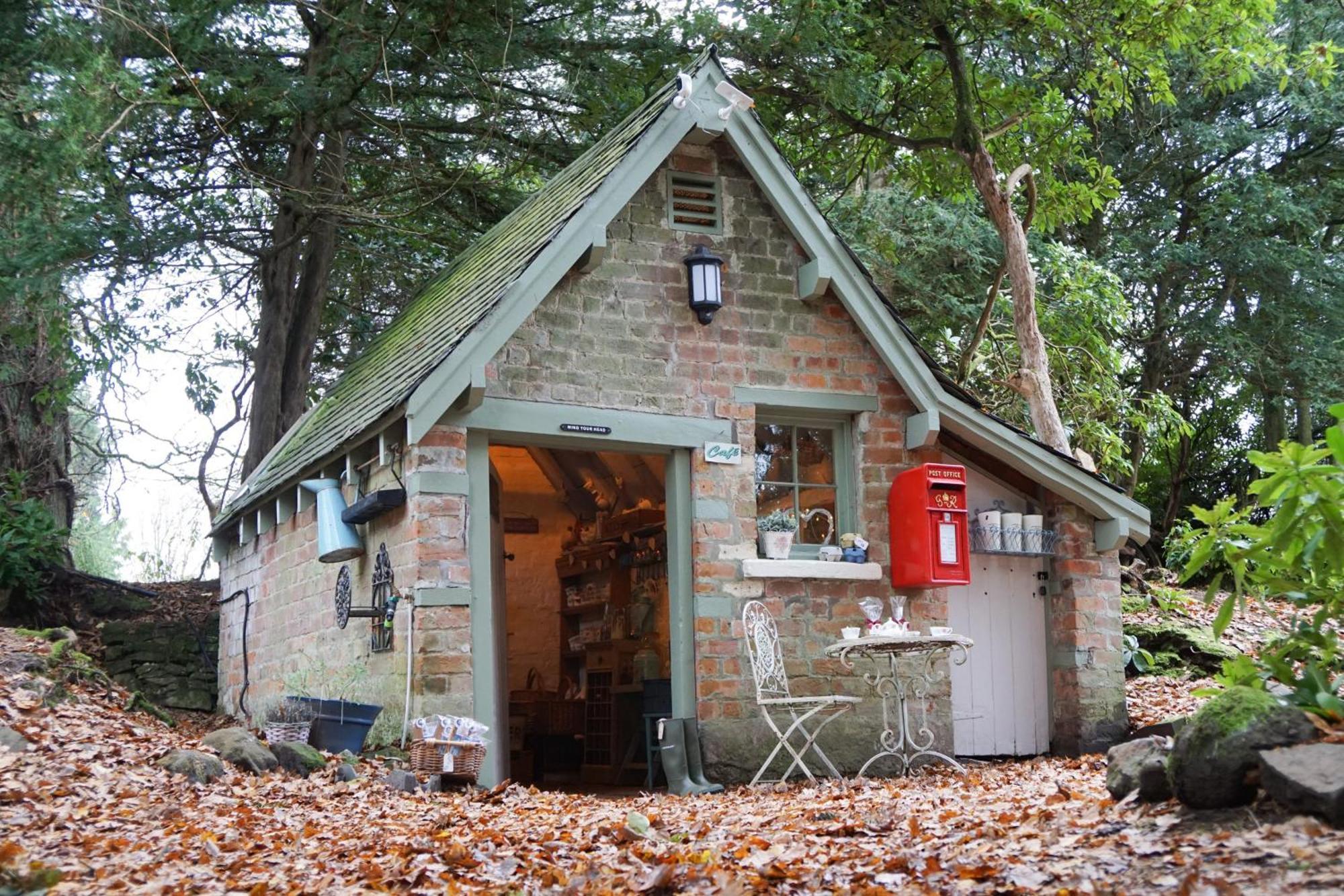Luxury Woodland Lodge Retreat At Culdees Castle Crieff Εξωτερικό φωτογραφία