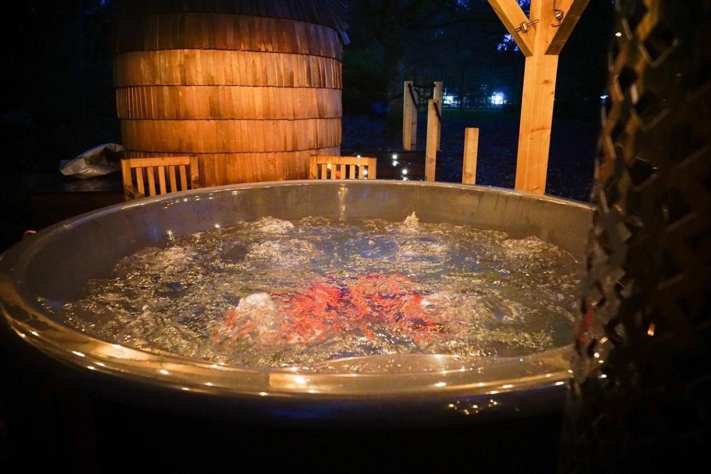 Luxury Woodland Lodge Retreat At Culdees Castle Crieff Εξωτερικό φωτογραφία