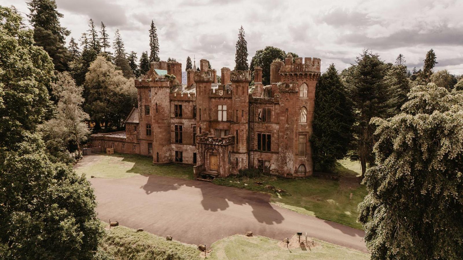 Luxury Woodland Lodge Retreat At Culdees Castle Crieff Εξωτερικό φωτογραφία